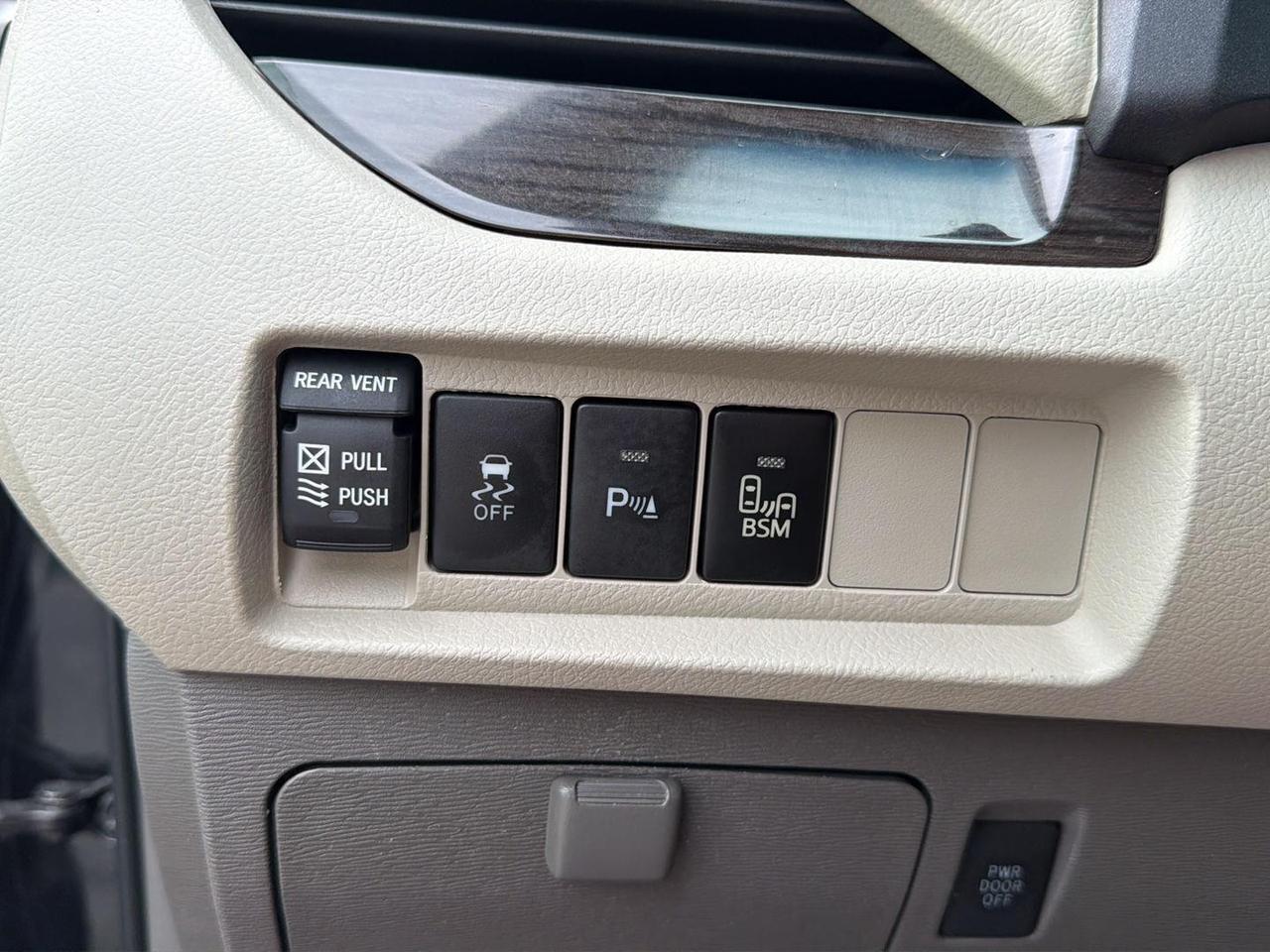 2017 Toyota Sienna XLE 8-Passenger Gaithersburg MD