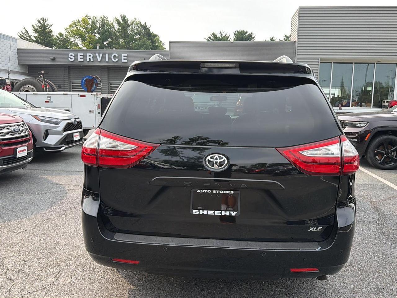 2017 Toyota Sienna XLE 8-Passenger Gaithersburg MD