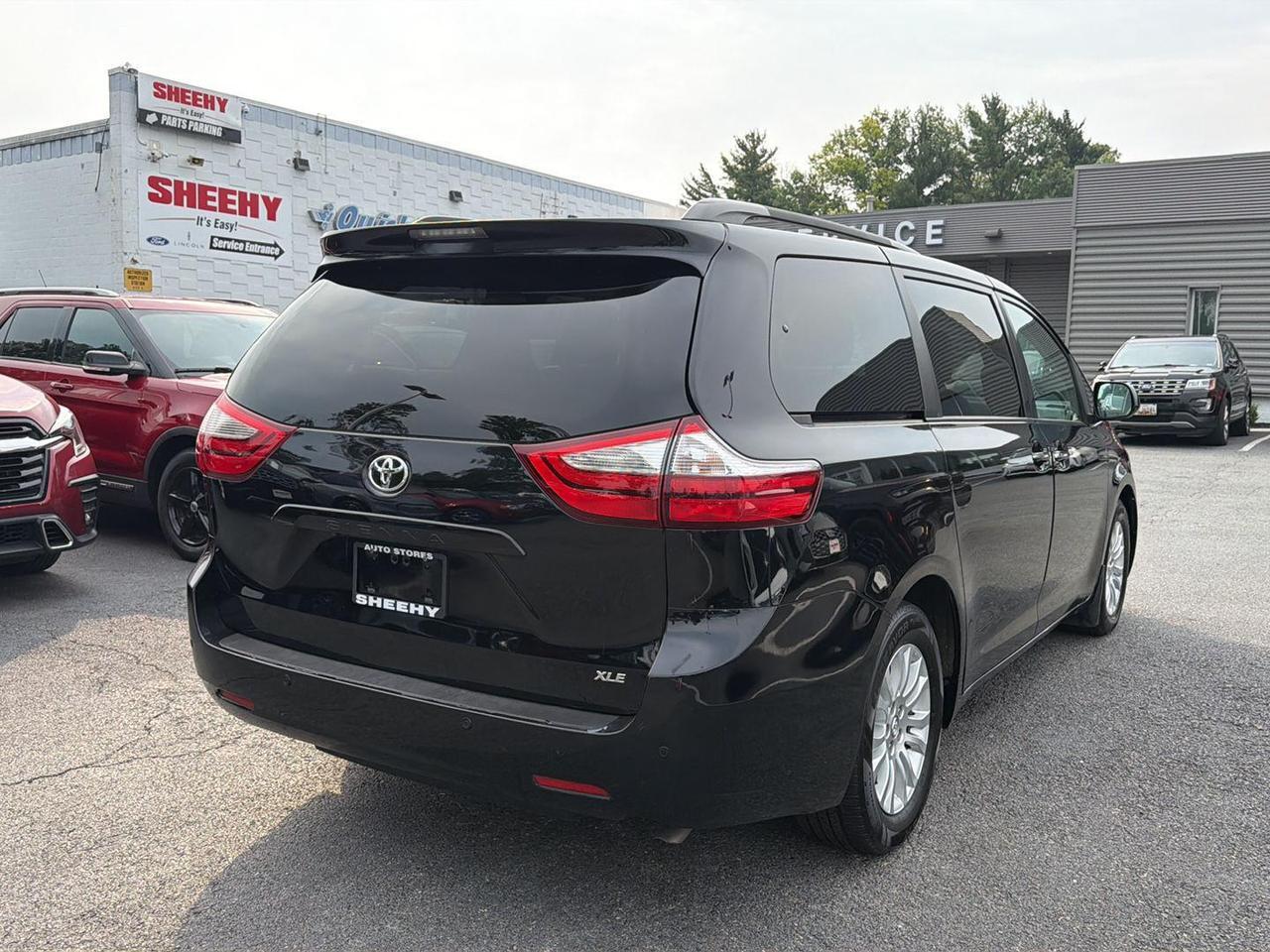 2017 Toyota Sienna XLE 8-Passenger Gaithersburg MD