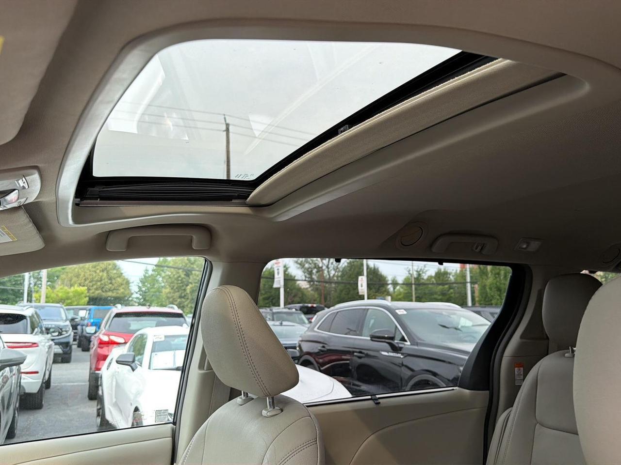 2017 Toyota Sienna XLE 8-Passenger Gaithersburg MD