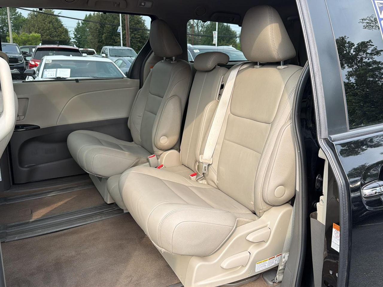 2017 Toyota Sienna XLE 8-Passenger Gaithersburg MD
