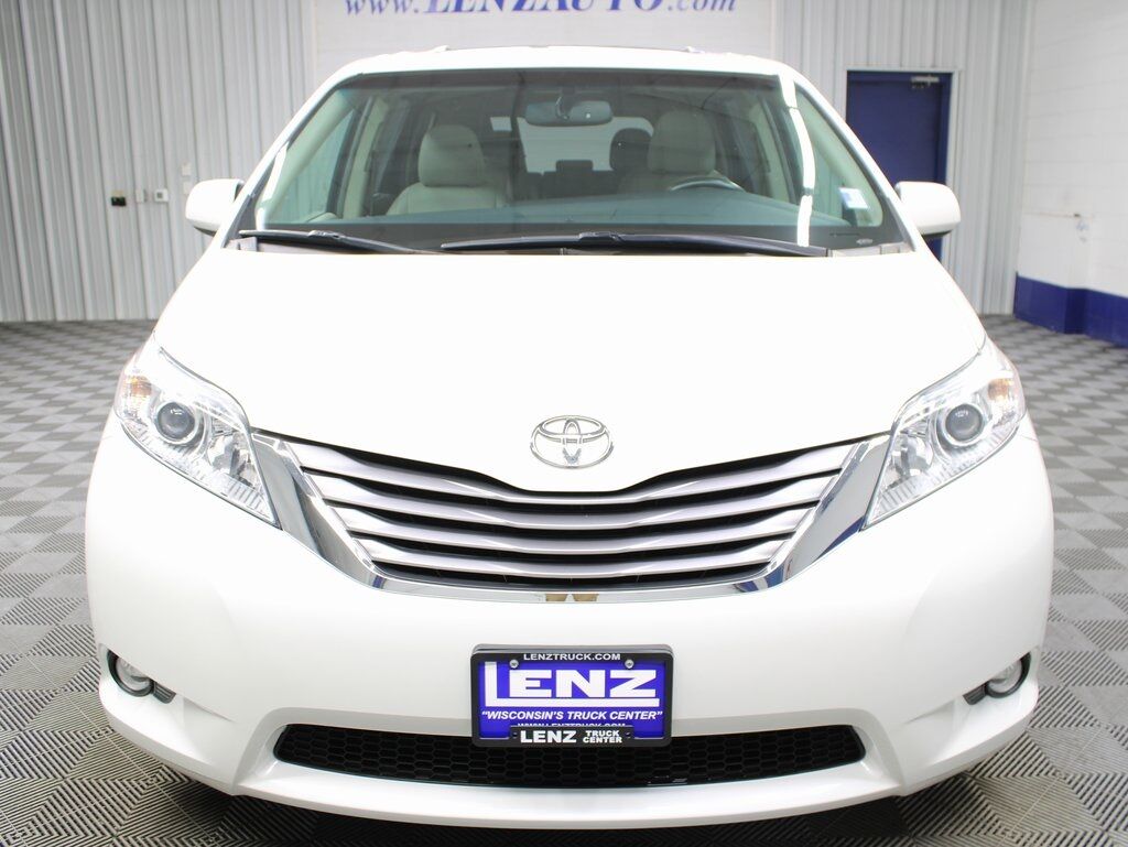 2017 Toyota Sienna XLE AWD Fond du Lac WI