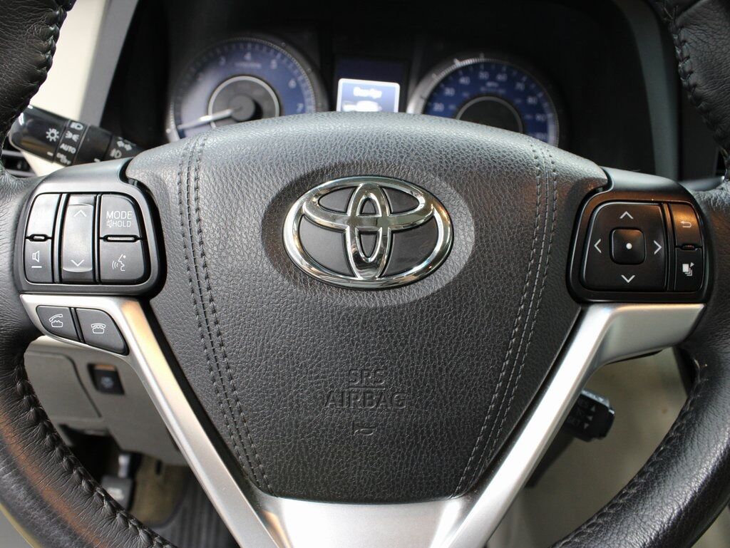 2017 Toyota Sienna XLE AWD Fond du Lac WI