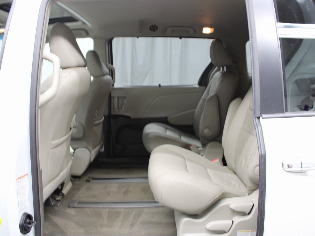 2017 Toyota Sienna XLE AWD Fond du Lac WI