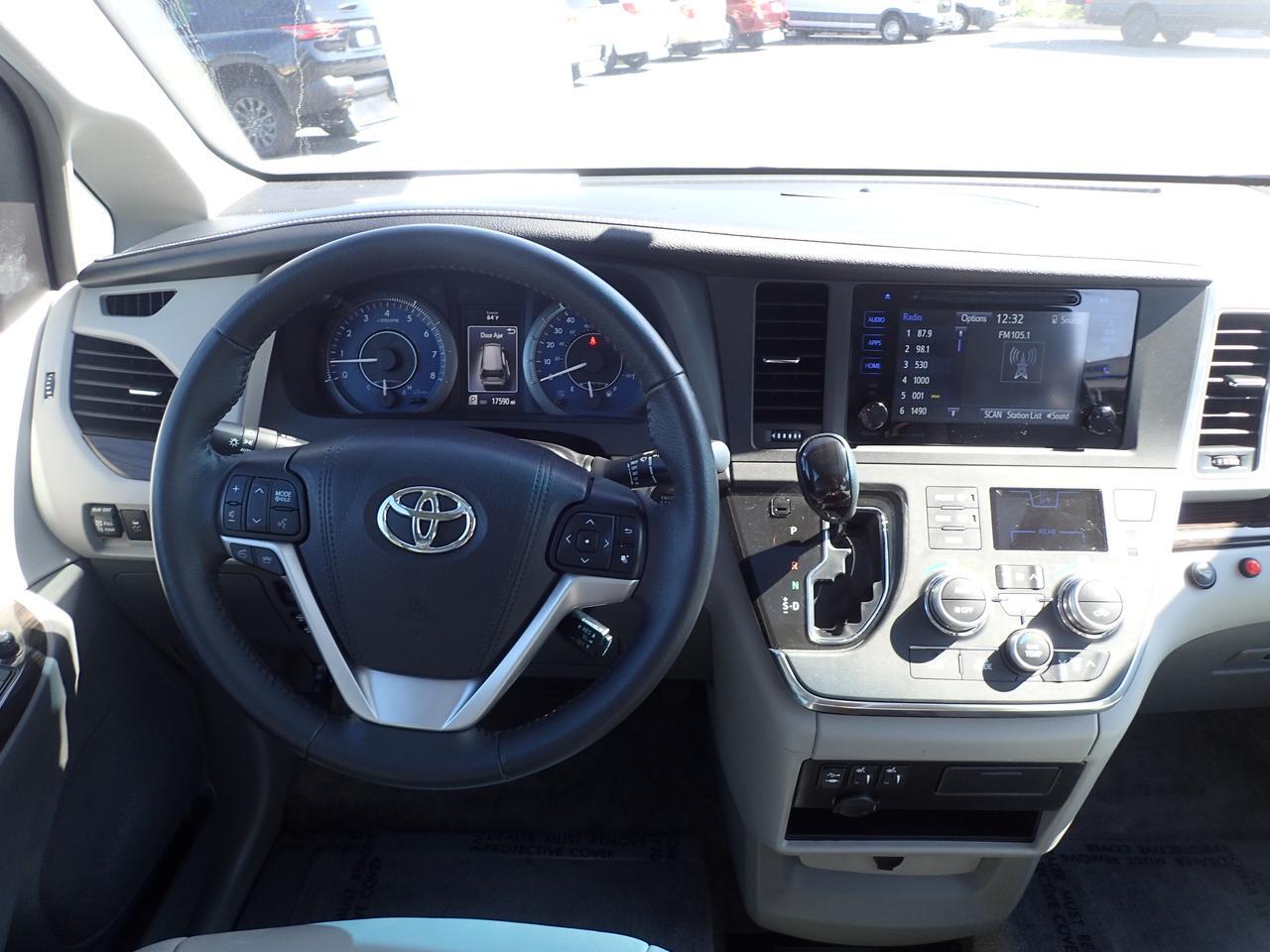 2017 Toyota Sienna XLE Anaheim CA