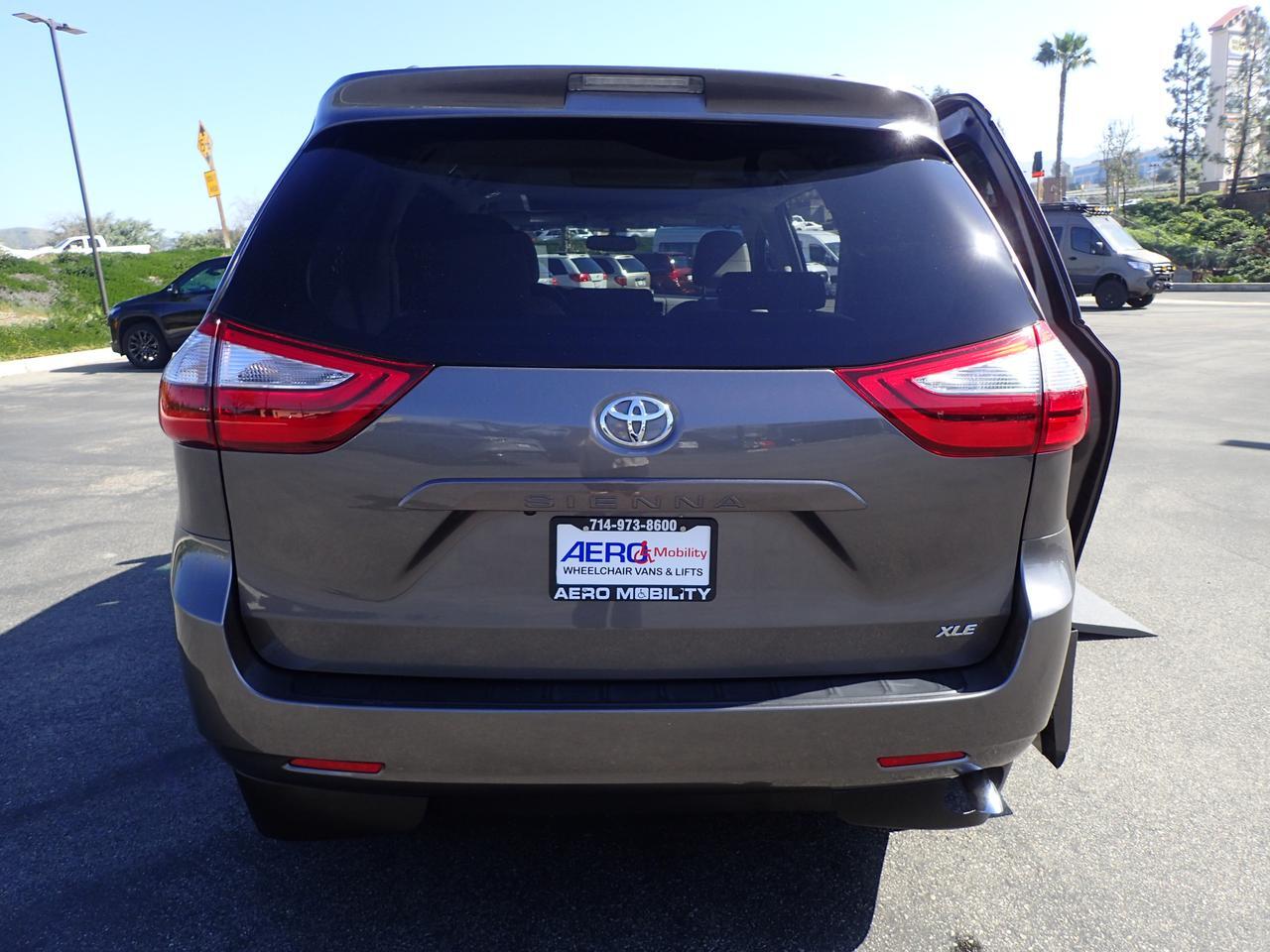 2017 Toyota Sienna XLE Anaheim CA