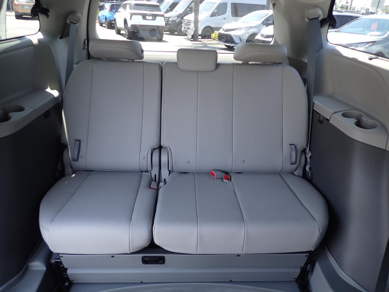 2017 Toyota Sienna XLE Anaheim CA
