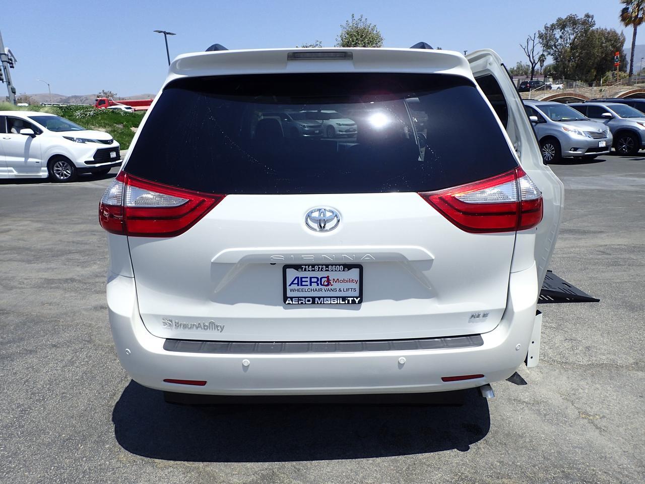 2017 Toyota Sienna XLE Anaheim CA
