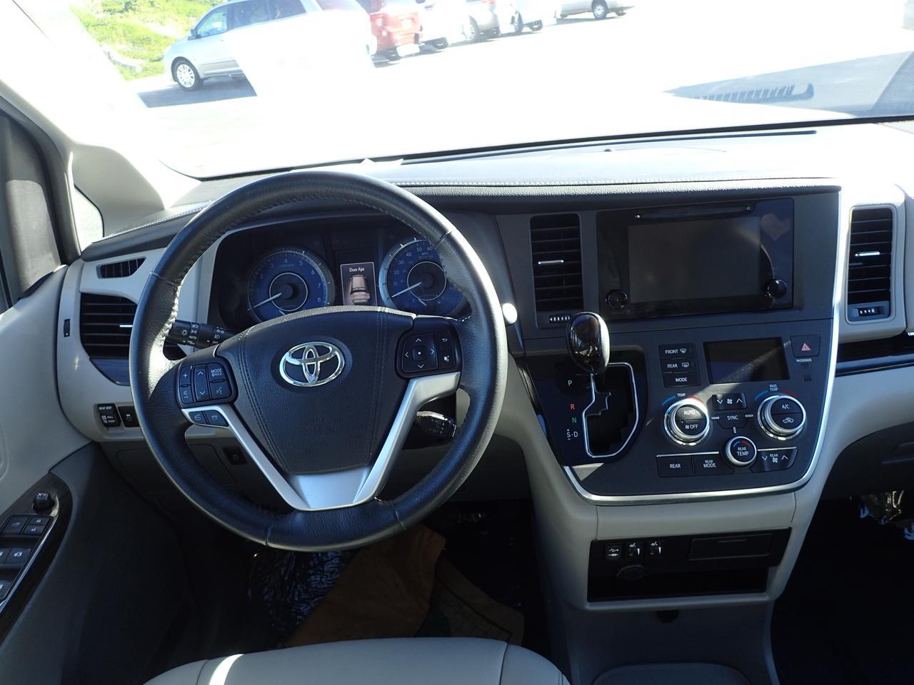 2017 Toyota Sienna XLE Anaheim CA