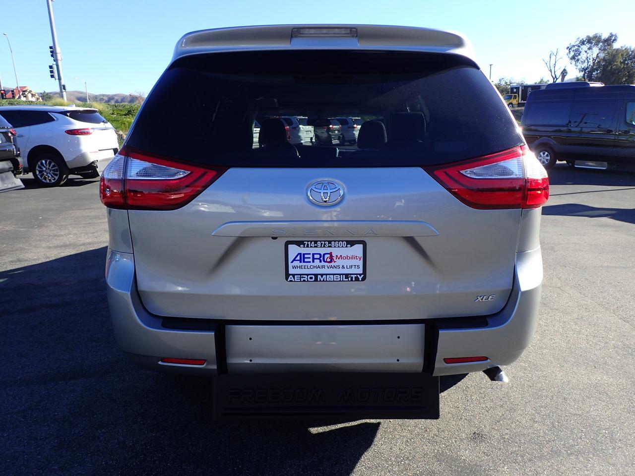 2017 Toyota Sienna XLE Anaheim CA