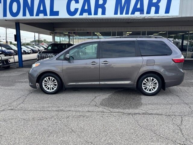 2017 Toyota Sienna XLE Cleveland OH