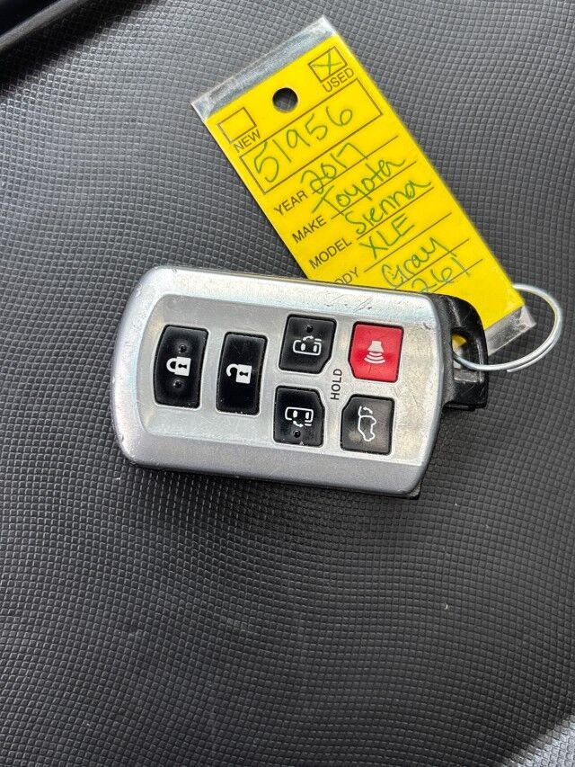 2017 Toyota Sienna XLE Cleveland OH