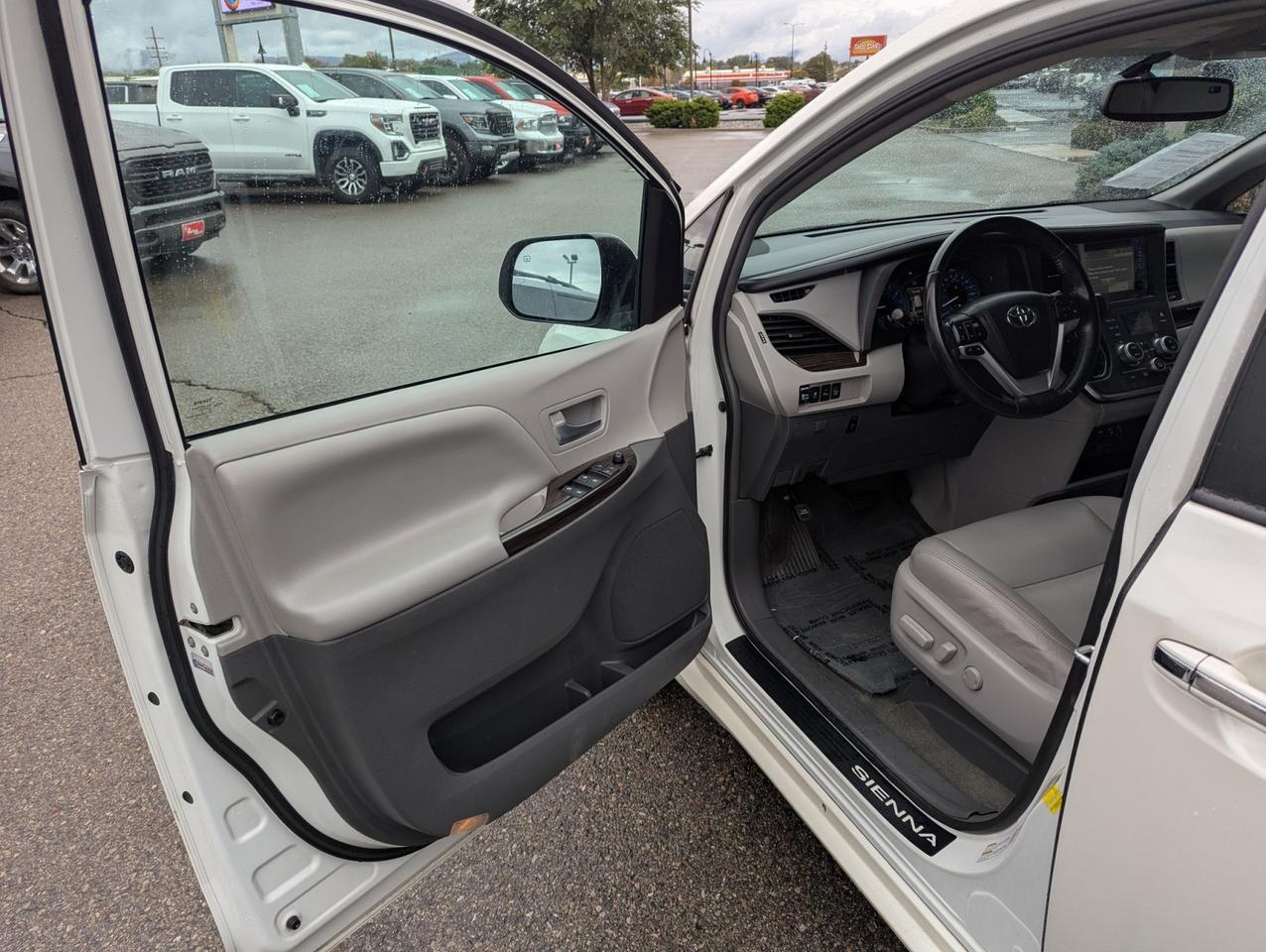 2017 Toyota Sienna XLE Grand Junction CO