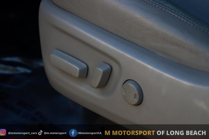 2017 Toyota Sienna XLE Minivan 4D Long Beach CA