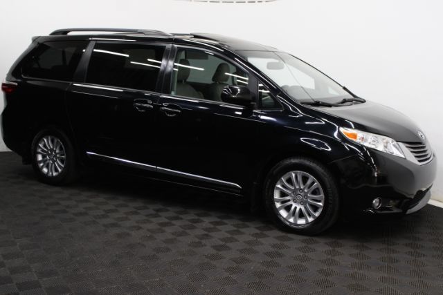 2017 Toyota Sienna XLE Premium 8 Passenger Chantilly VA