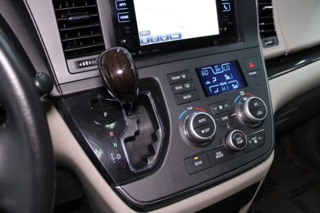 2017 Toyota Sienna XLE Premium 8 Passenger Chantilly VA