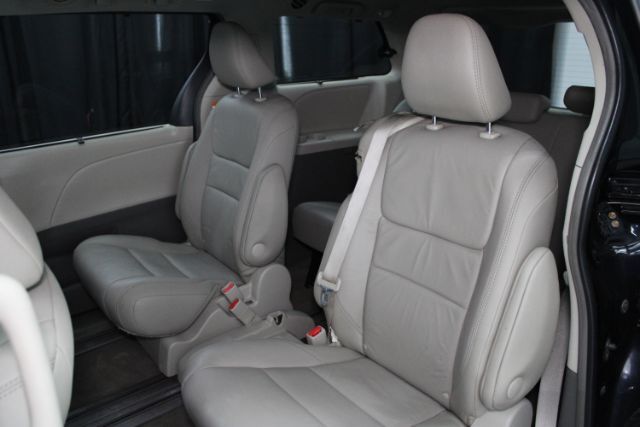 2017 Toyota Sienna XLE Premium 8 Passenger Chantilly VA