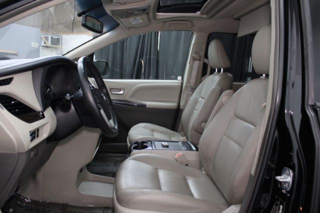 2017 Toyota Sienna XLE Premium 8 Passenger Chantilly VA