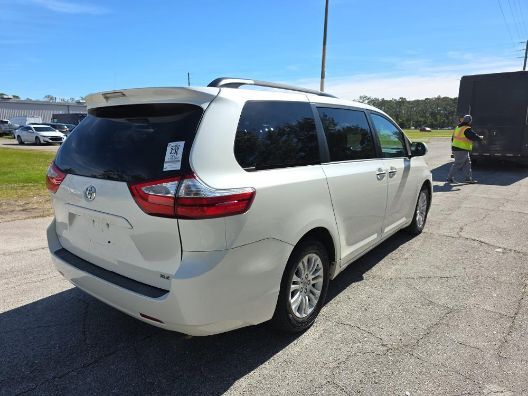 2017 Toyota Sienna XLE Premium 8 Passenger Charlotte NC