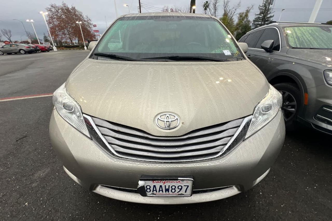 2017 Toyota Sienna XLE Premium Roseville CA