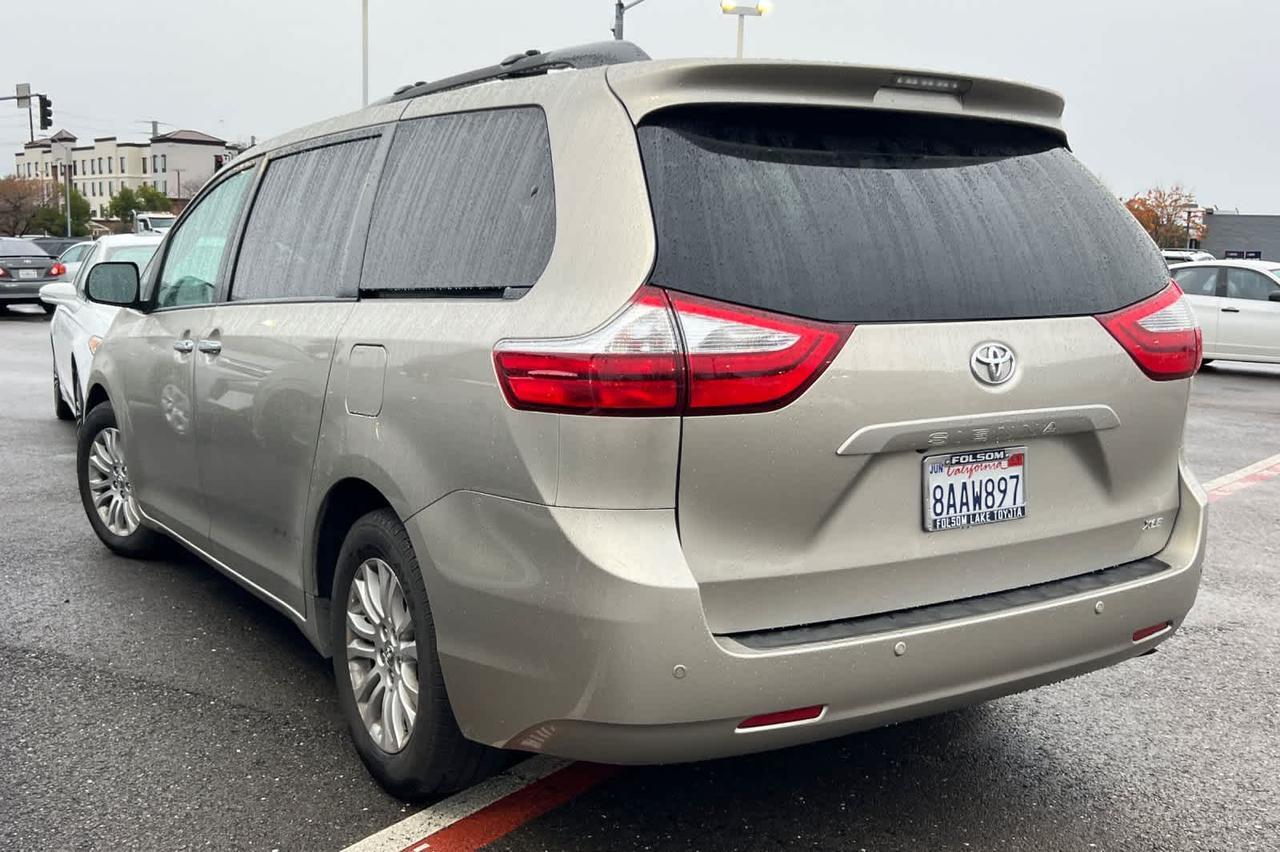 2017 Toyota Sienna XLE Premium Roseville CA