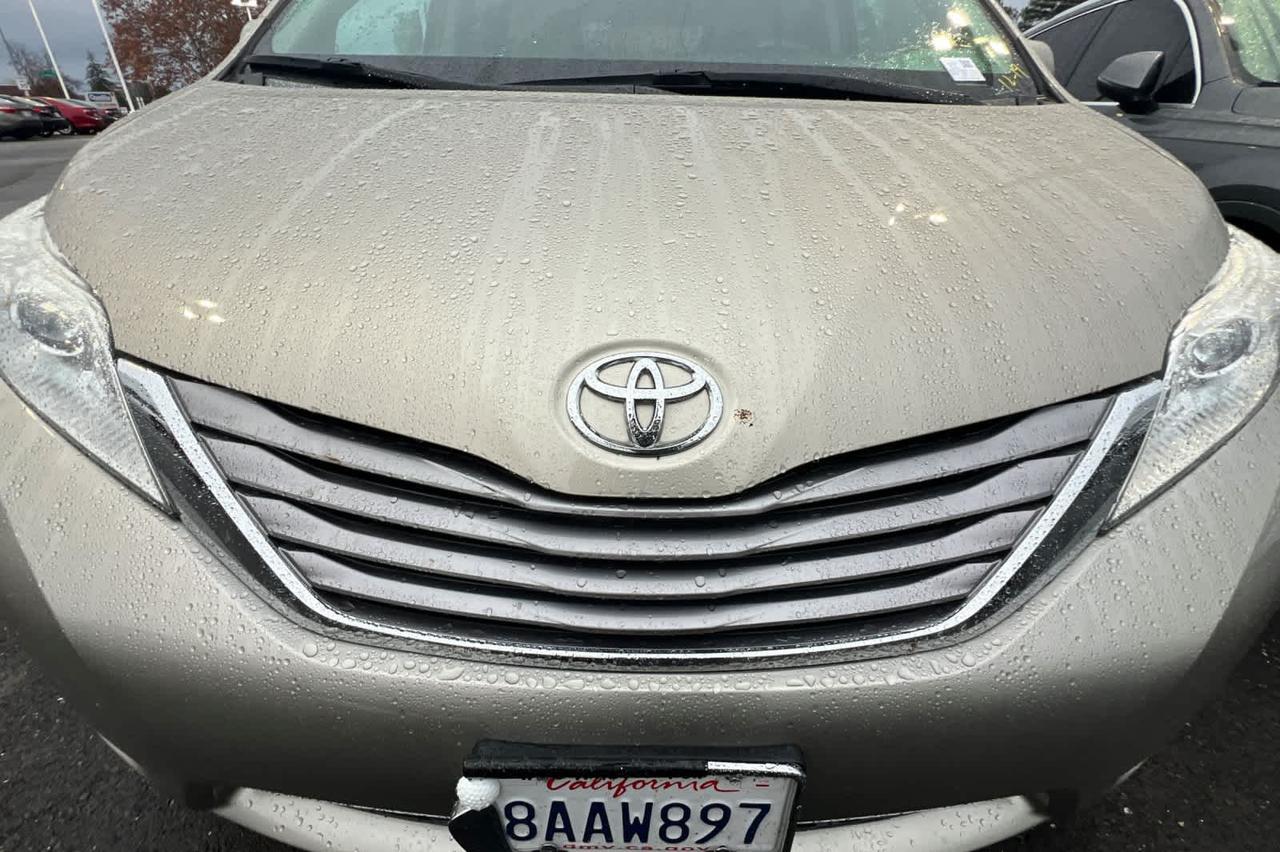 2017 Toyota Sienna XLE Premium Roseville CA