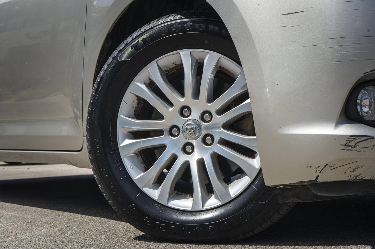 2017 Toyota Sienna XLE Premium