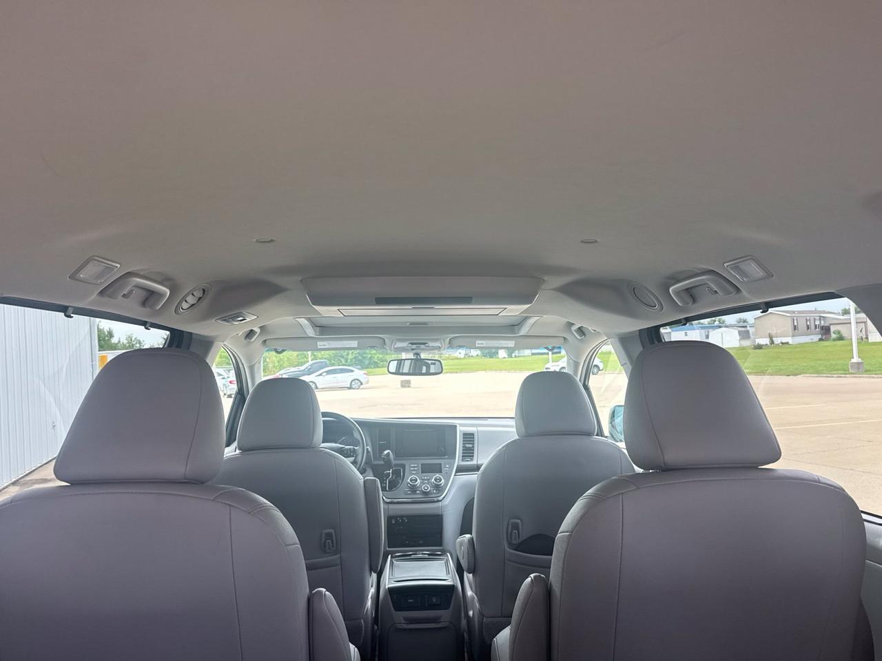 2017 Toyota Sienna XLE Premium West Burlington IA