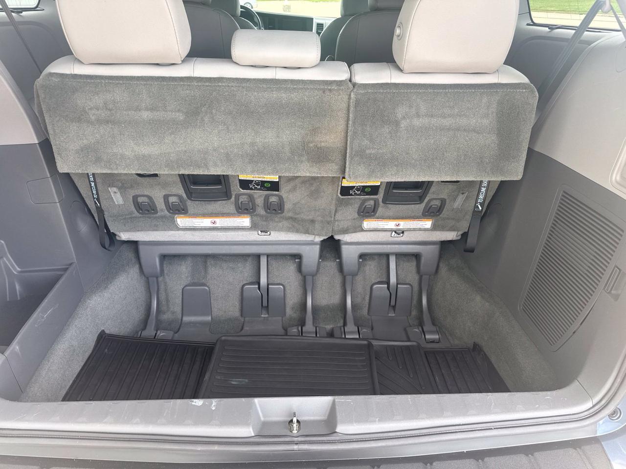 2017 Toyota Sienna XLE Premium West Burlington IA
