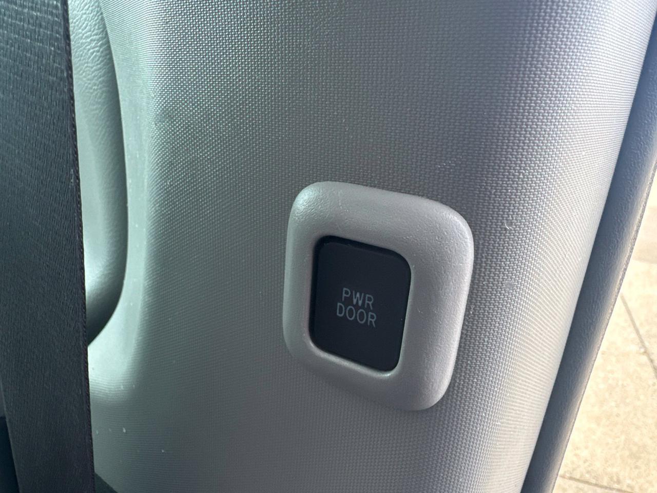 2017 Toyota Sienna XLE Premium West Burlington IA