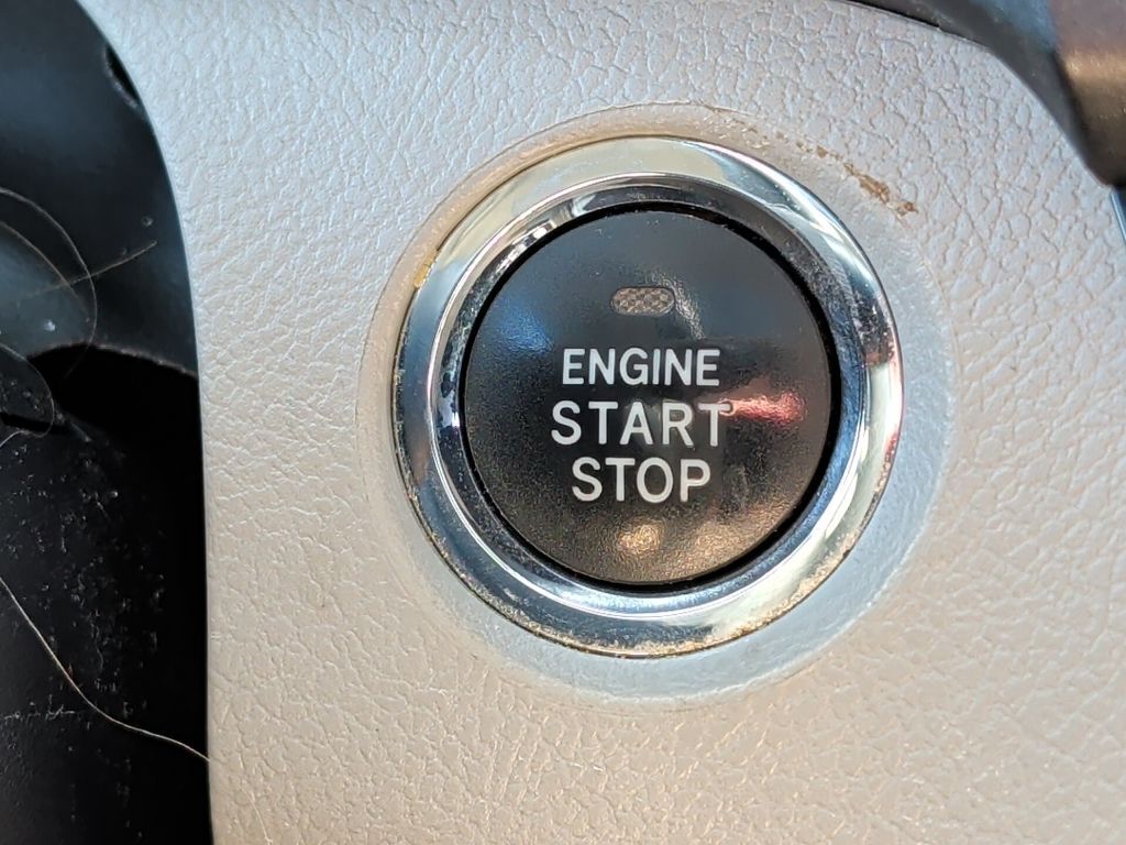 2017 Toyota Sienna XLE Premium Worcester MA