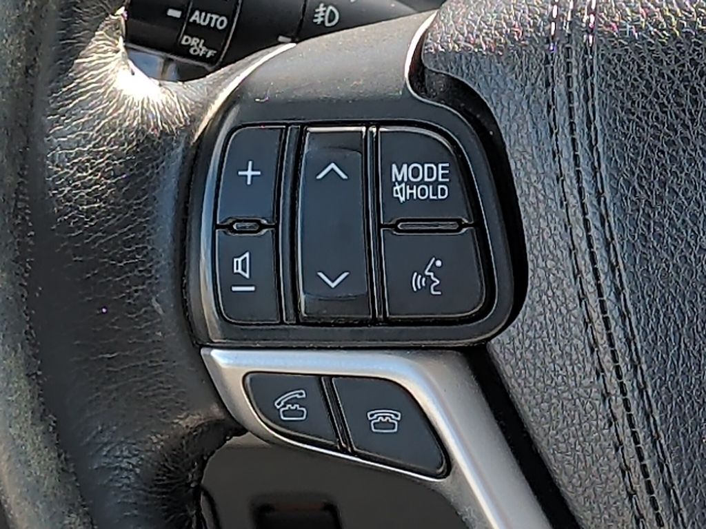 2017 Toyota Sienna XLE Premium Worcester MA