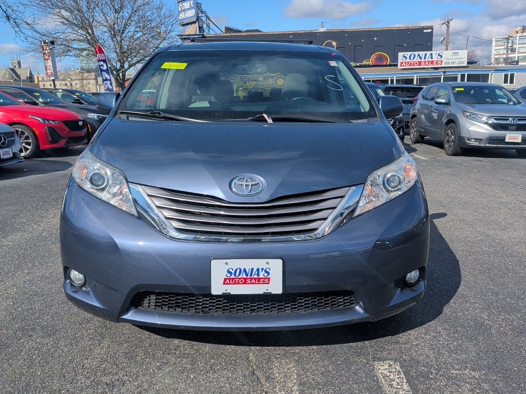 2017 Toyota Sienna XLE Premium