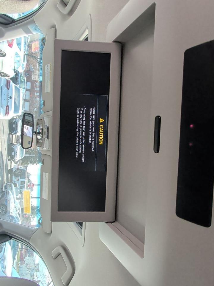 2017 Toyota Sienna XLE Premium Worcester MA