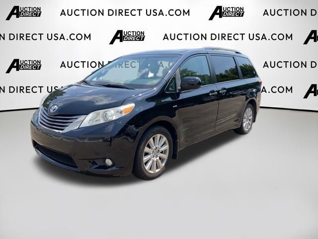 2017 Toyota Sienna XLE