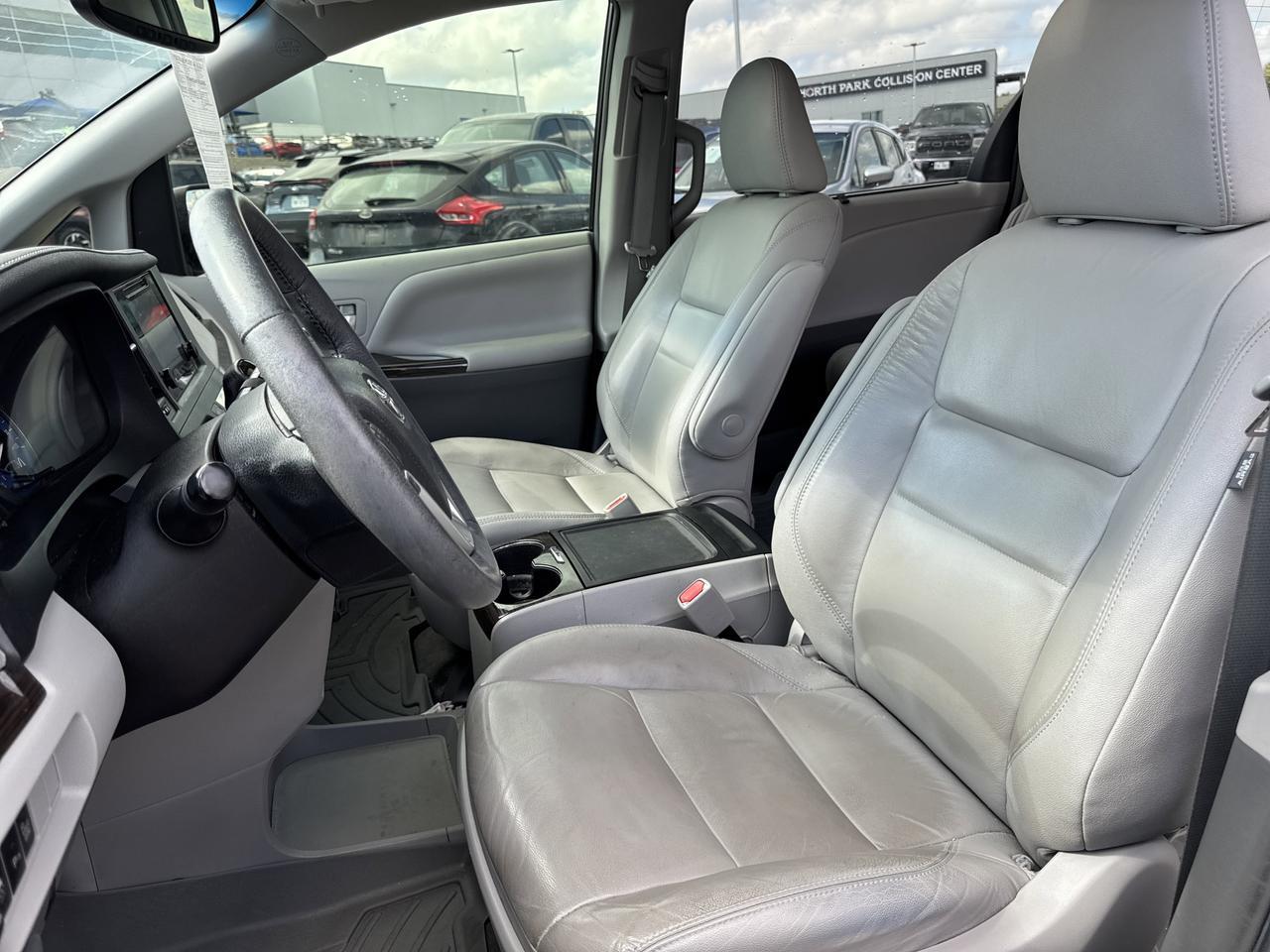2017 Toyota Sienna XLE San Antonio TX