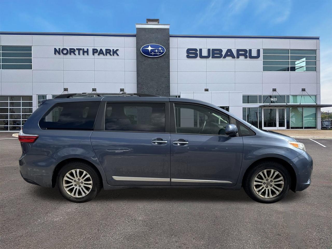 2017 Toyota Sienna XLE San Antonio TX