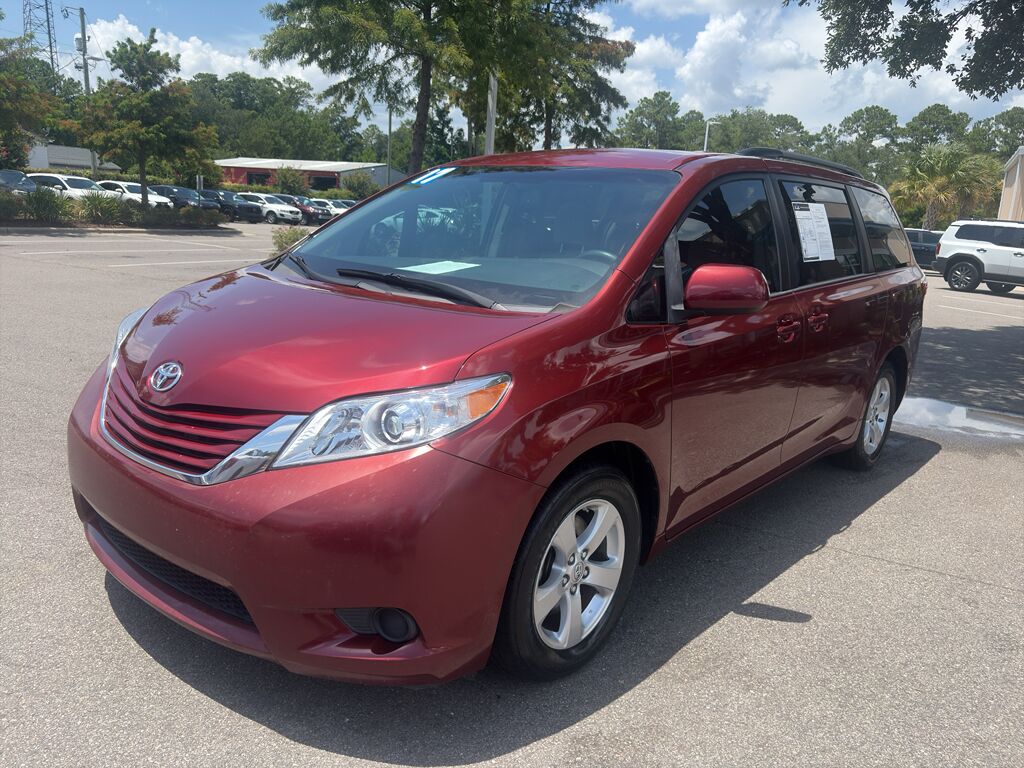 2017 Toyota Sienna XLE Wilmington NC