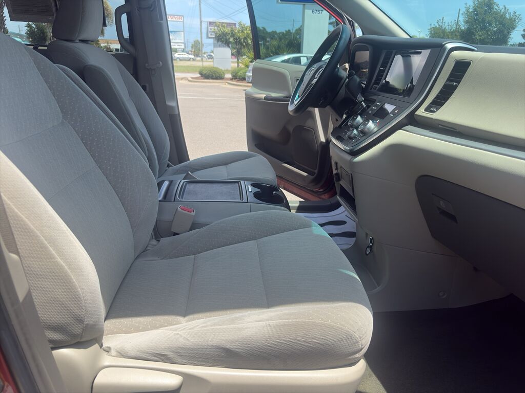 2017 Toyota Sienna XLE Wilmington NC