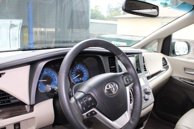 2017 Toyota Sienna XLE XLE Melbourne FL
