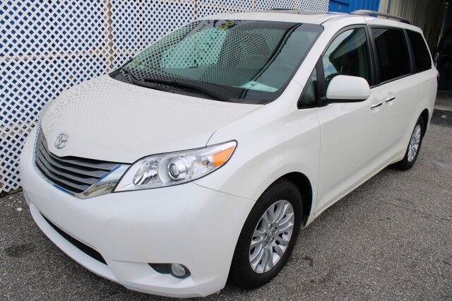 2017 Toyota Sienna XLE XLE Melbourne FL
