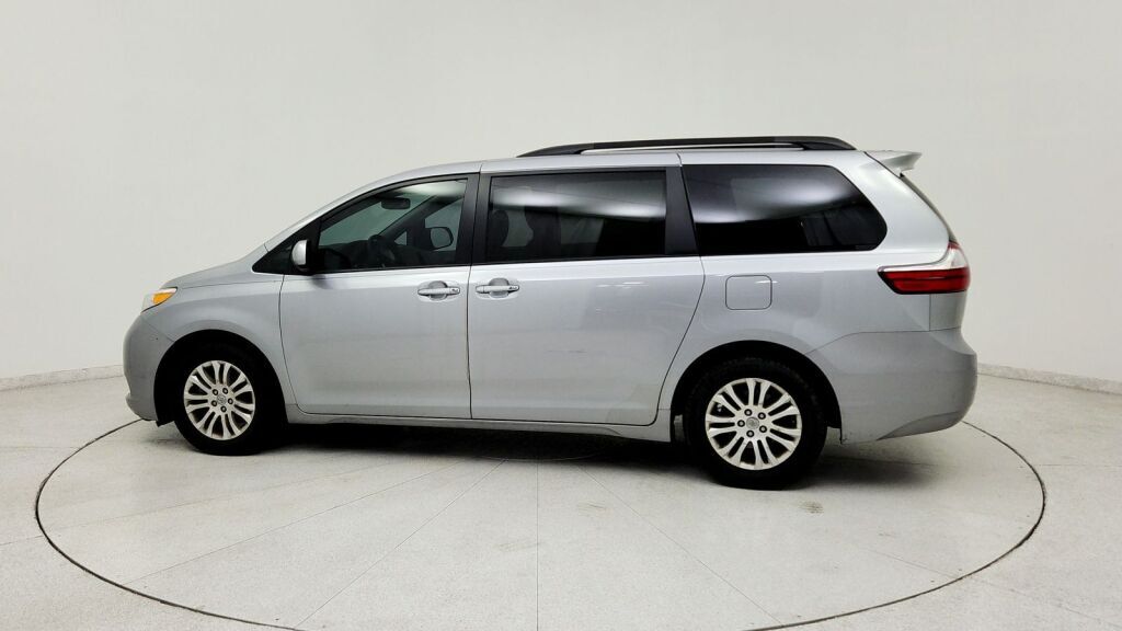 2017 Toyota Sienna XLE Laurel MD