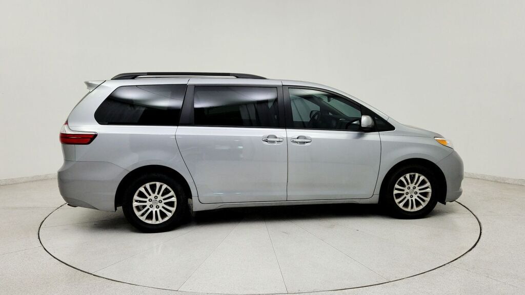 2017 Toyota Sienna XLE Laurel MD
