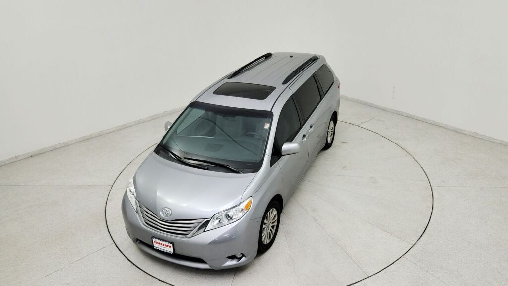 2017 Toyota Sienna XLE Laurel MD