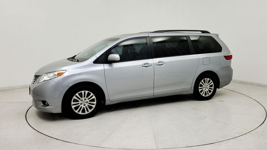 2017 Toyota Sienna XLE Laurel MD