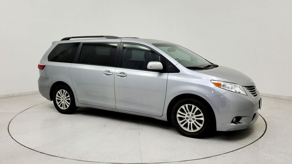 2017 Toyota Sienna XLE Laurel MD