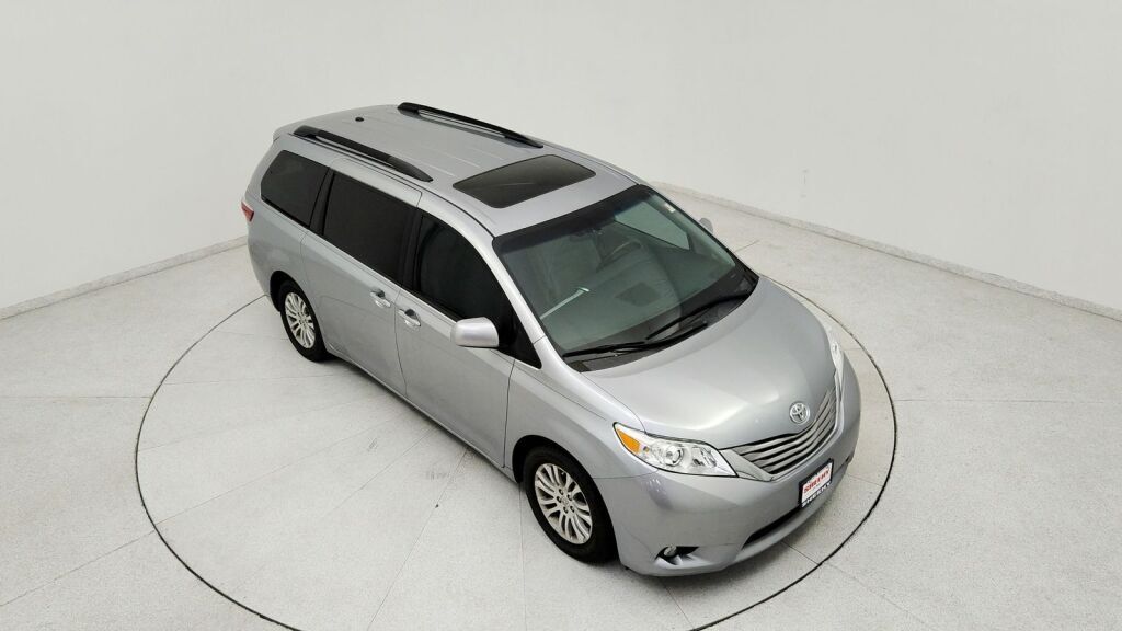 2017 Toyota Sienna XLE Laurel MD