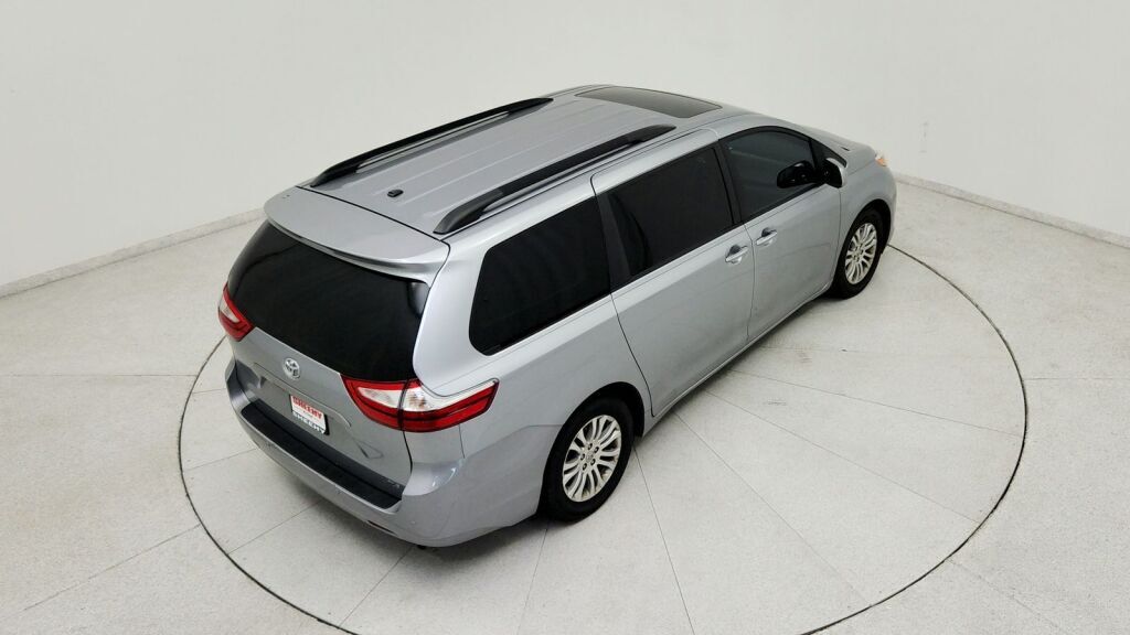2017 Toyota Sienna XLE Laurel MD