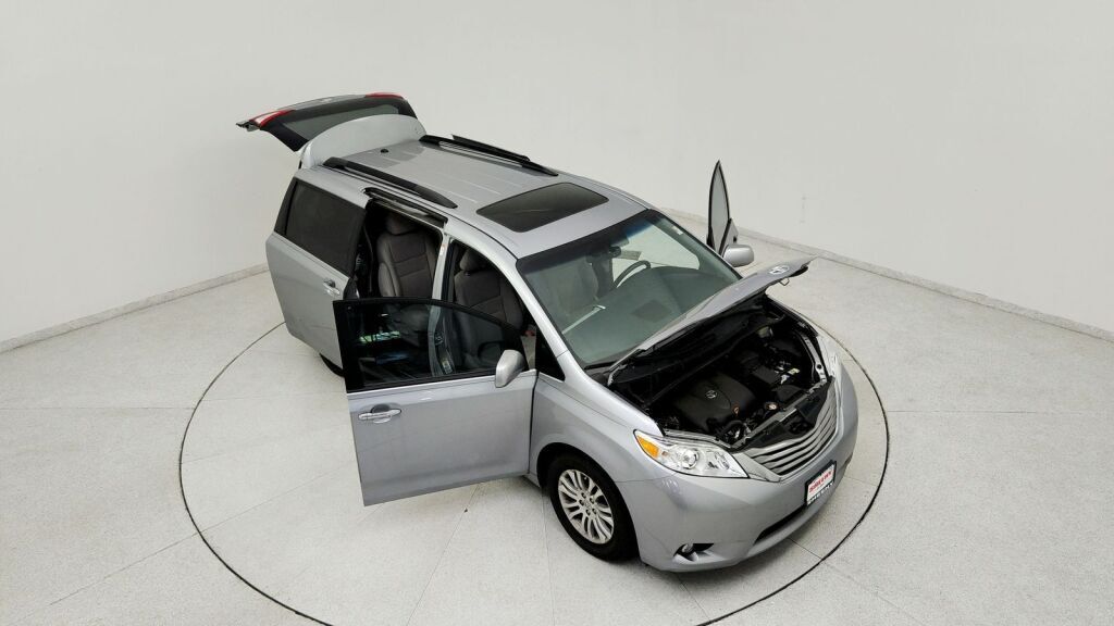 2017 Toyota Sienna XLE Laurel MD