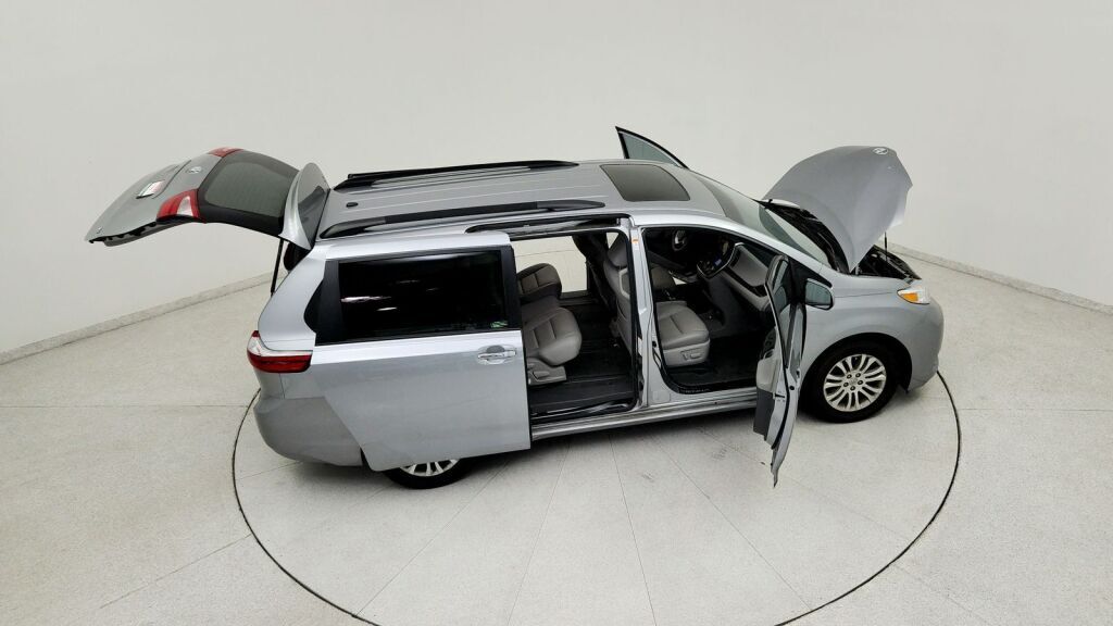 2017 Toyota Sienna XLE Laurel MD